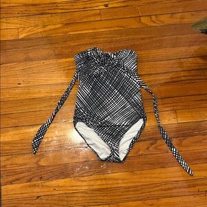 Black and White Patterned Swimsuit